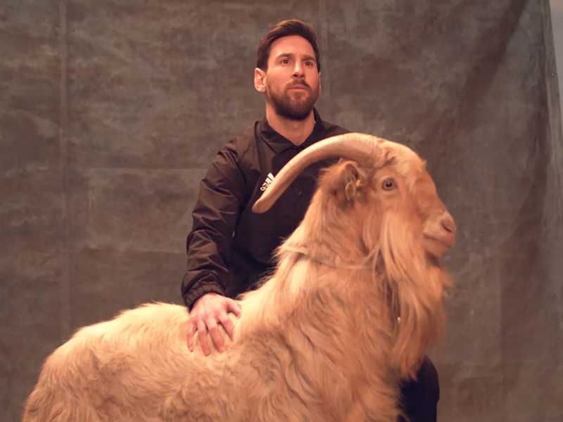 Dear Fans Messi, Arti GOAT Itu Bukan Kambing, Tapi Ini <i>Lho…</i>