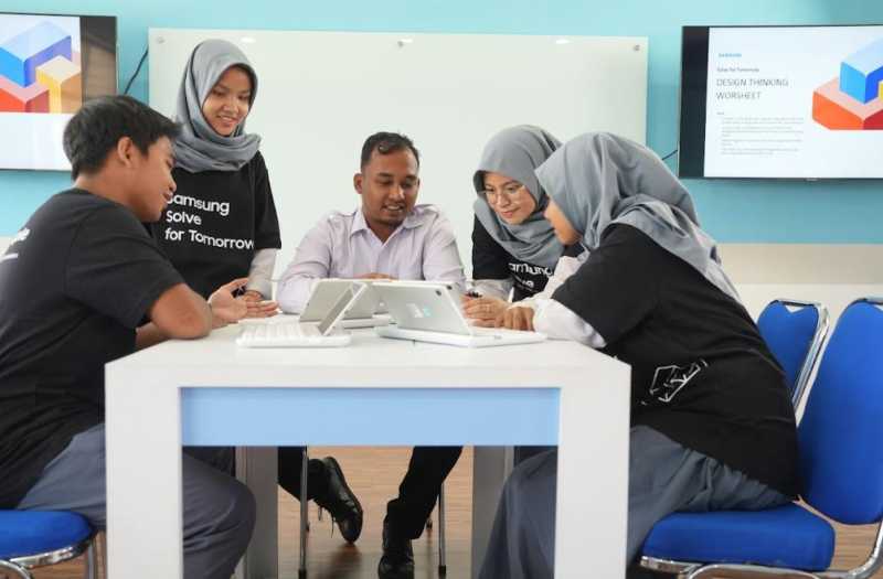 Pelatihan Design Thinking Samsung Dorong Siswa Gali Solusi Masalah Sosial Pelatihan Design Thinking Samsung Dorong Siswa Gali Solusi Masalah Sosial