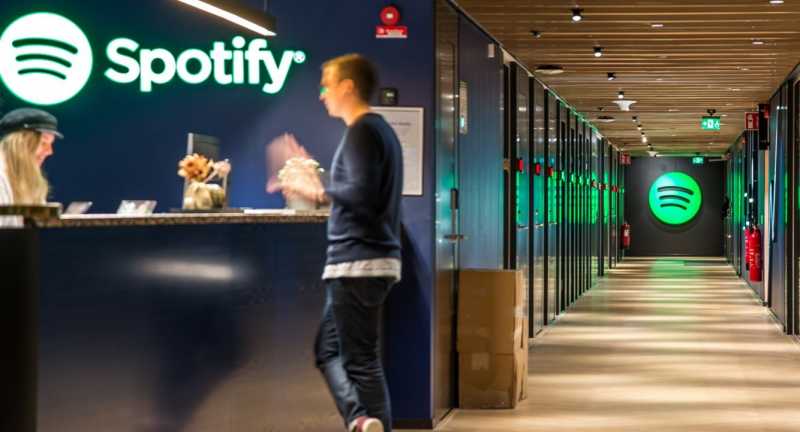 Tren PHK Nular ke Spotify, 600 Karyawan Dirumahkan