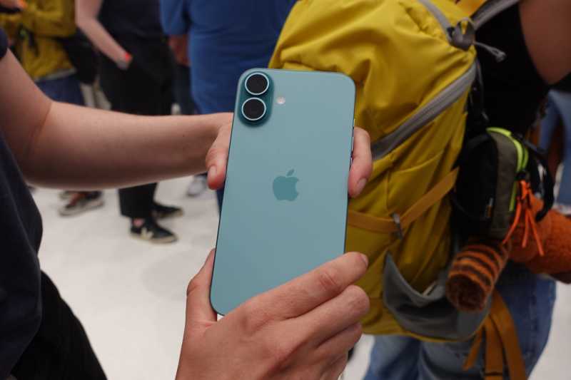 Dear Apple, Rp1,5 T Aja Gak Cukup Bikin iPhone 16 Masuk ke Indonesia Dear Apple, Rp1,5 T Aja Gak Cukup Bikin iPhone 16 Masuk ke Indonesia