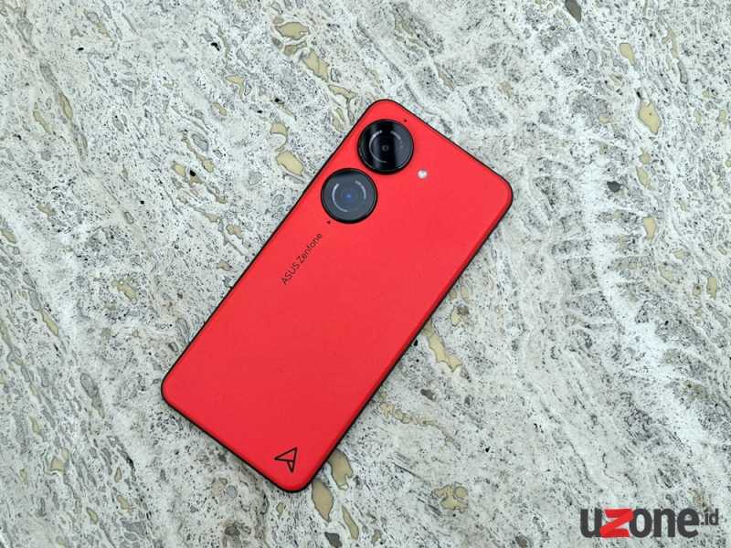 First Impression Asus Zenfone 10: Seri Baru, Tapi Ubahannya Minor First Impression Asus Zenfone 10: Seri Baru, Tapi Ubahannya Minor