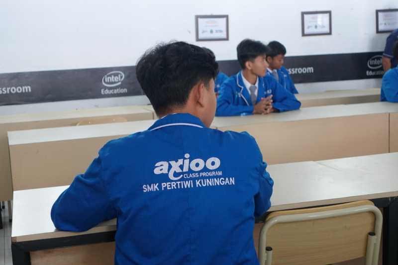 Intel dan Axioo Collab, Hadirkan Kurikulum 'AI For Youth' di Indonesia Intel dan Axioo Collab, Hadirkan Kurikulum 'AI For Youth' di Indonesia