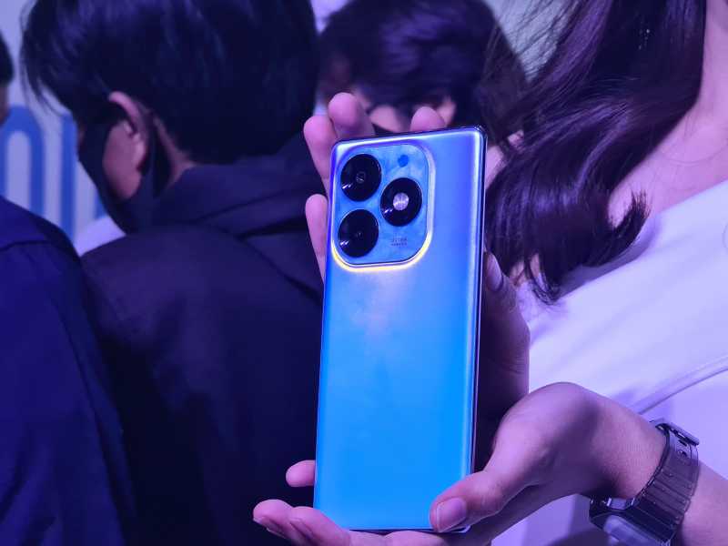 HP Layar Melengkung Gak Mesti Mahal, Itel S23+ Dibanderol Rp2 Jutaan HP Layar Melengkung Gak Mesti Mahal, Itel S23+ Dibanderol Rp2 Jutaan
