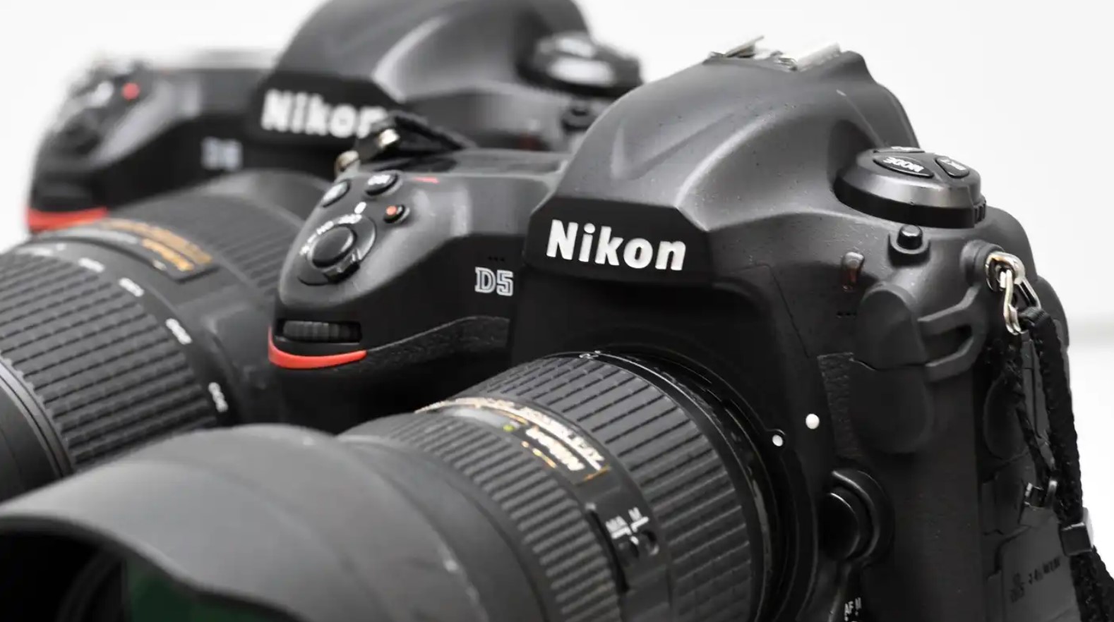 Nikon Berhenti Bikin Kamera DSLR, Canon Menyusul