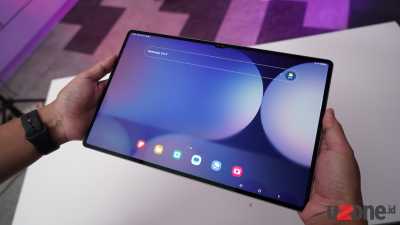 Hands-on Samsung Galaxy Tab S10 Ultra: Chipnya Beda, Punya 'AI Key'