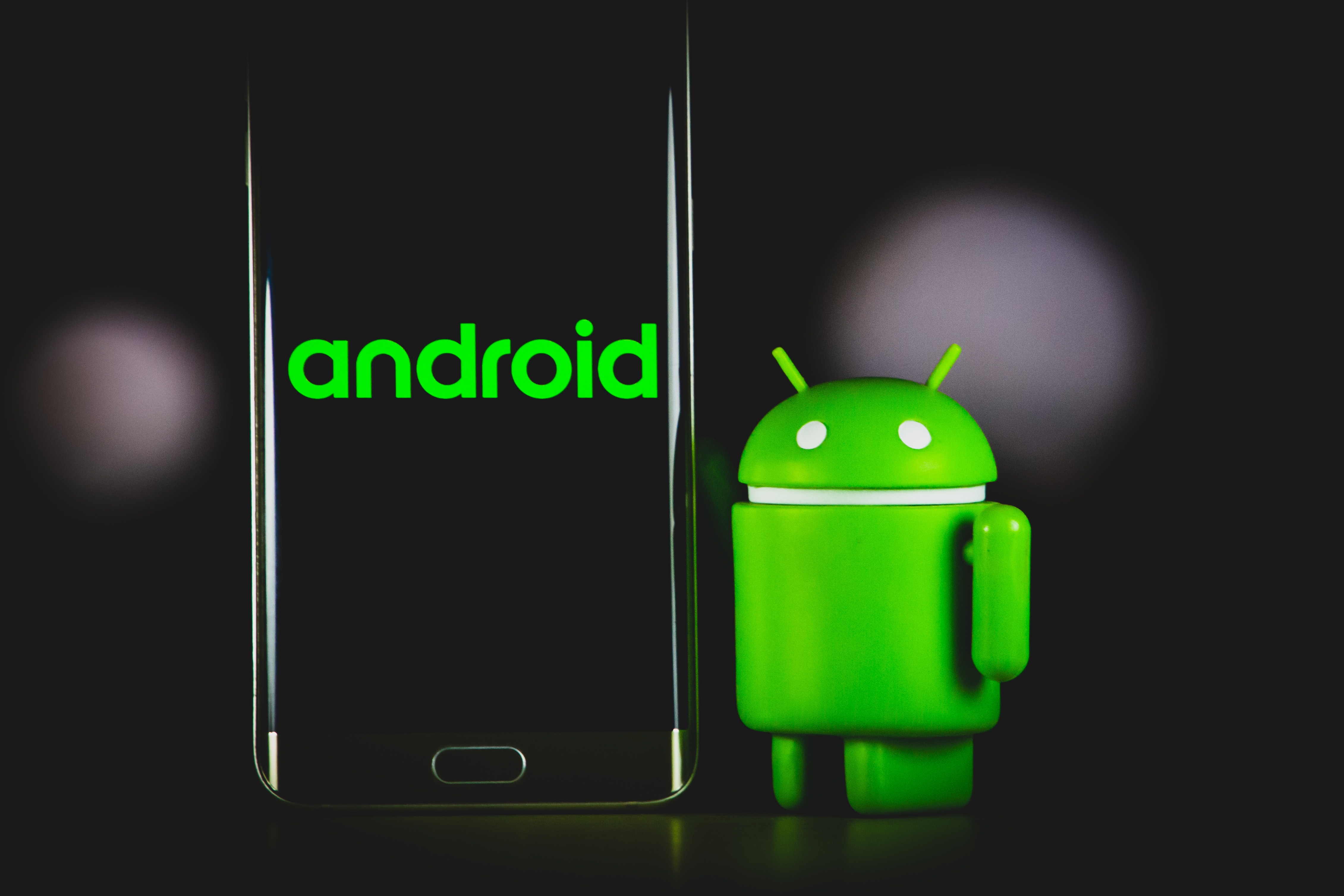 Hati-hati! Hacker Bisa Intip Identitas Pengguna Ponsel Android