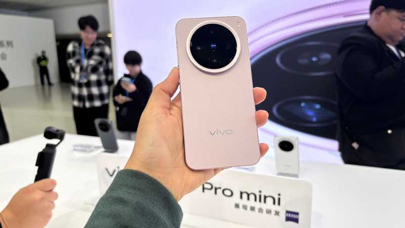 Vivo X200 Pro mini, Smartphone Flagship Mungil nan Tangguh Vivo X200 Pro mini, Smartphone Flagship Mungil nan Tangguh