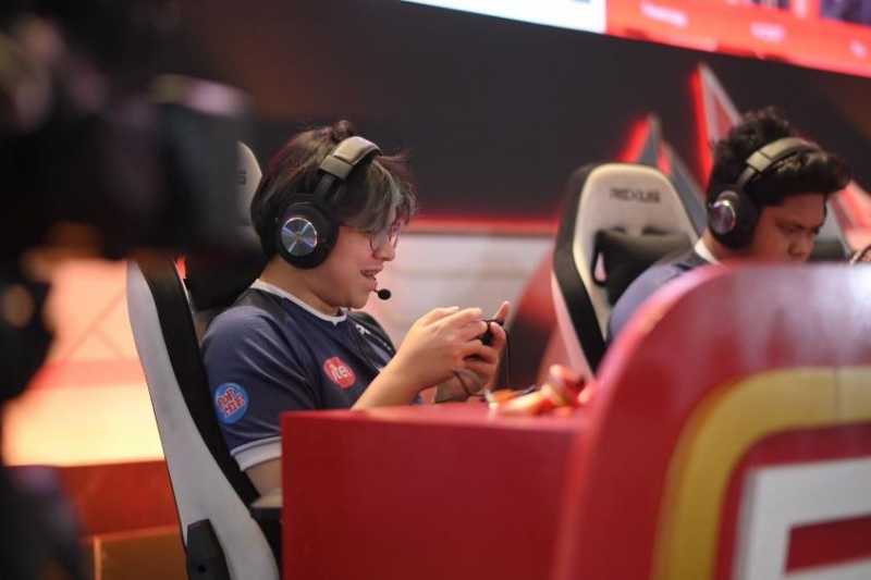 Perebutan Tiket Playoff Liga 1 Esports Nasional 2024 Kian Memanas Perebutan Tiket Playoff Liga 1 Esports Nasional 2024 Kian Memanas