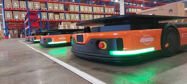 Pertama di Indonesia, Huawei Resmikan Gudang yang Dikendalikan Robot