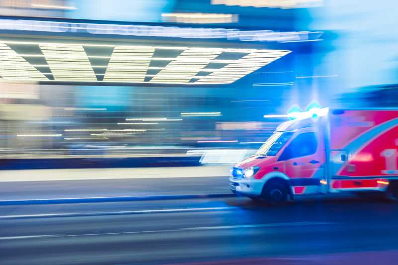 Kenali 4 Suara Sirine Ambulans Punya Fungsi Berbeda Kenali 4 Suara Sirine Ambulans Punya Fungsi Berbeda