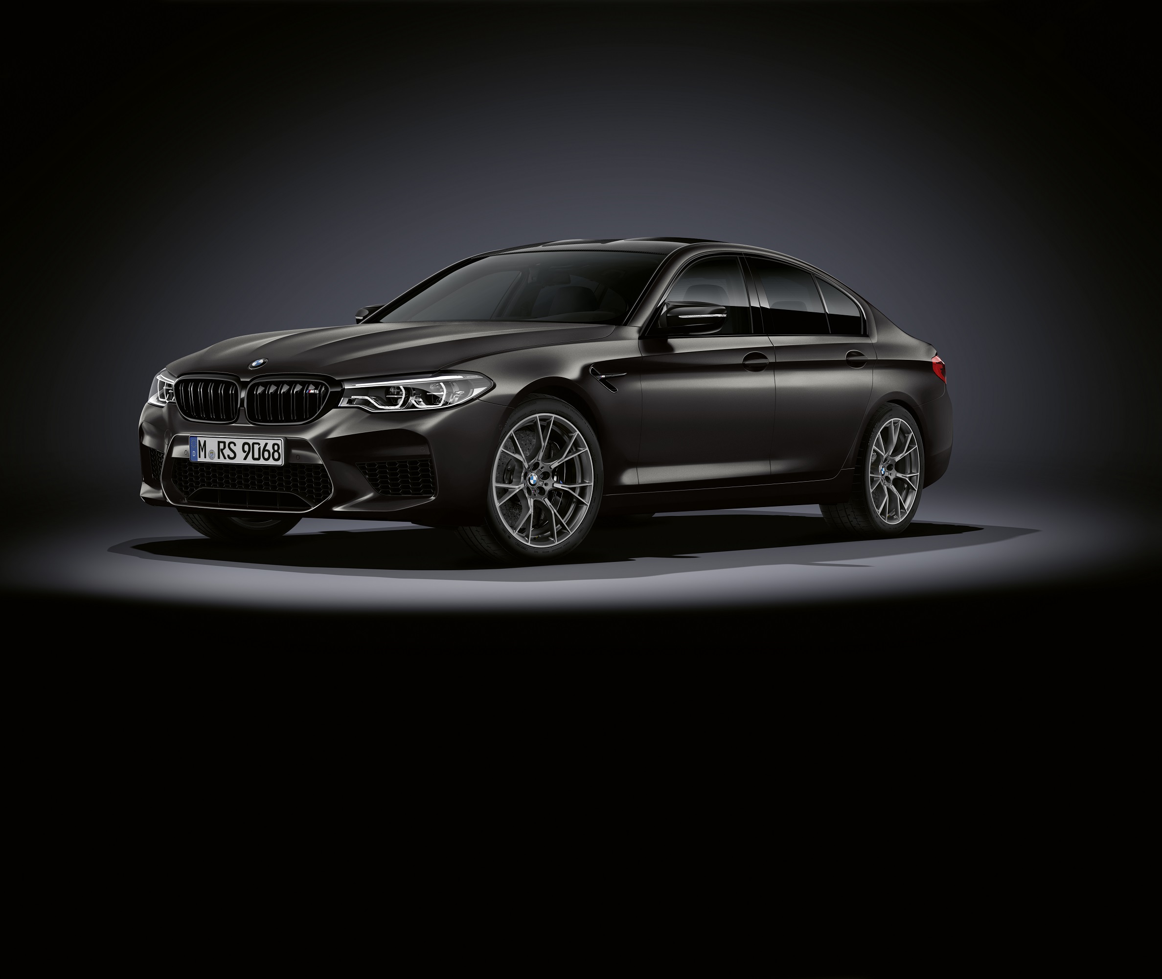 BMW M5 Edisi 35 Tahun Mengaspal di Indonesia, Harga Rp5 Miliar