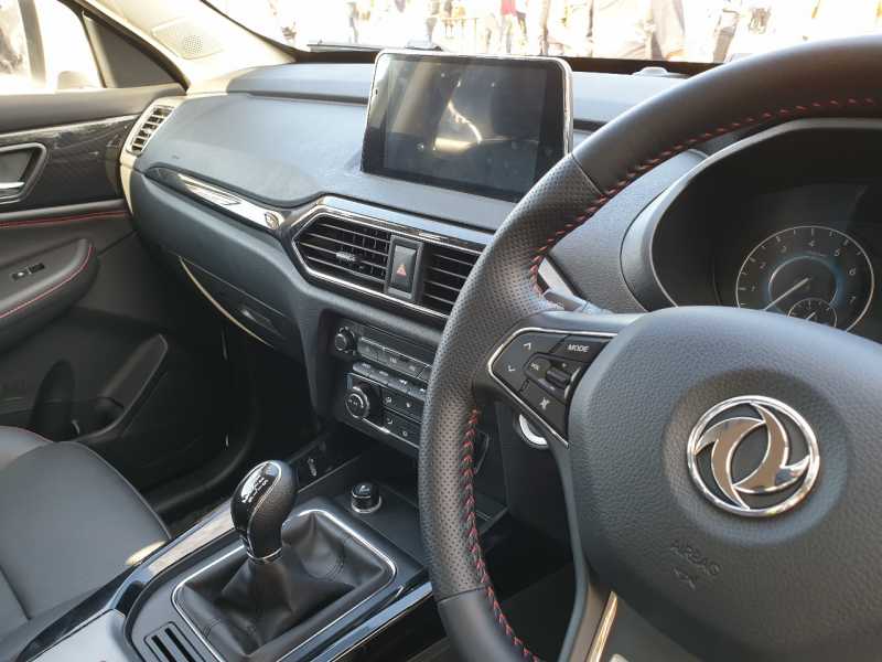 DFSK Janjikan 4 Mobil Baru Tahun Depan DFSK Janjikan 4 Mobil Baru Tahun Depan