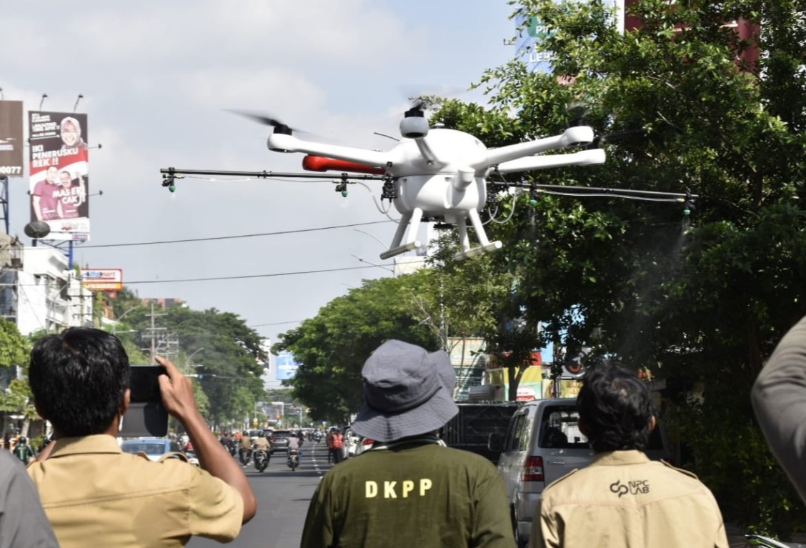 Surabaya Pakai Drone Basmi Virus Corona Surabaya Pakai Drone Basmi Virus Corona