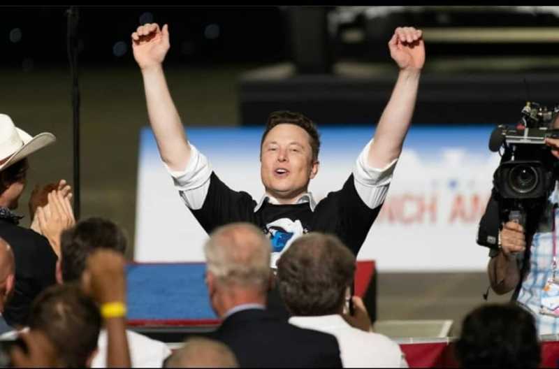 Berkat Tesla, Elon Musk Jadi Orang Ketujuh Terkaya di Dunia Berkat Tesla, Elon Musk Jadi Orang Ketujuh Terkaya di Dunia