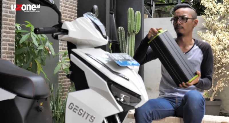 Kelebihan dan Kekurangan Motor Listrik Gesits Setelah 2 Minggu Dipakai Kelebihan dan Kekurangan Motor Listrik Gesits Setelah 2 Minggu Dipakai