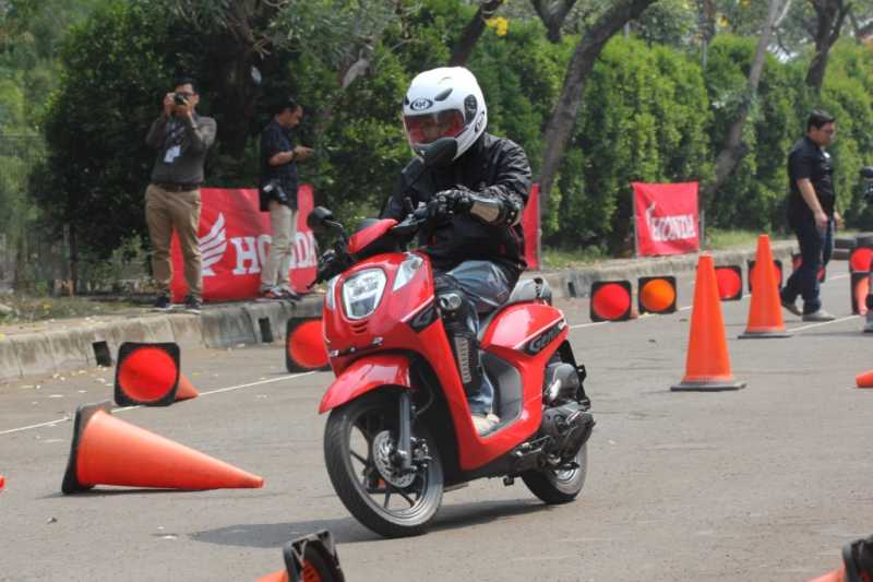 Menelanjangi Honda Genio, Apa Bedanya dengan Scoopy?