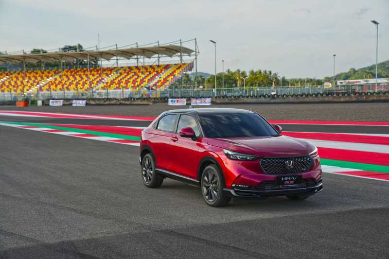 Honda HR-V Turbo Bikin Sirkuit Mandalika Meraung Lagi Honda HR-V Turbo Bikin Sirkuit Mandalika Meraung Lagi