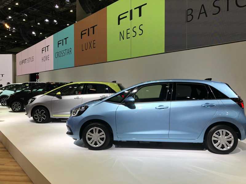 Ini Pembeda dari 5 Tipe All New Honda Jazz Ini Pembeda dari 5 Tipe All New Honda Jazz