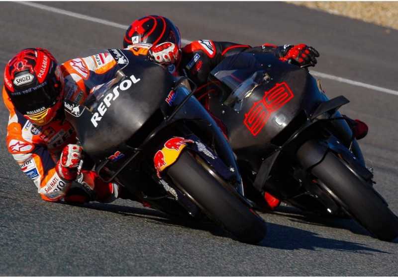 Mas Marquez dan Om Jorge Ngebut Bareng Pakai Motor Honda Mas Marquez dan Om Jorge Ngebut Bareng Pakai Motor Honda