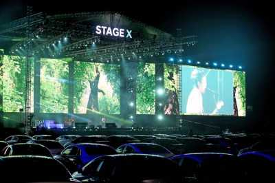 New Normal, Nonton Konser K-Pop di Kabin Mobil
