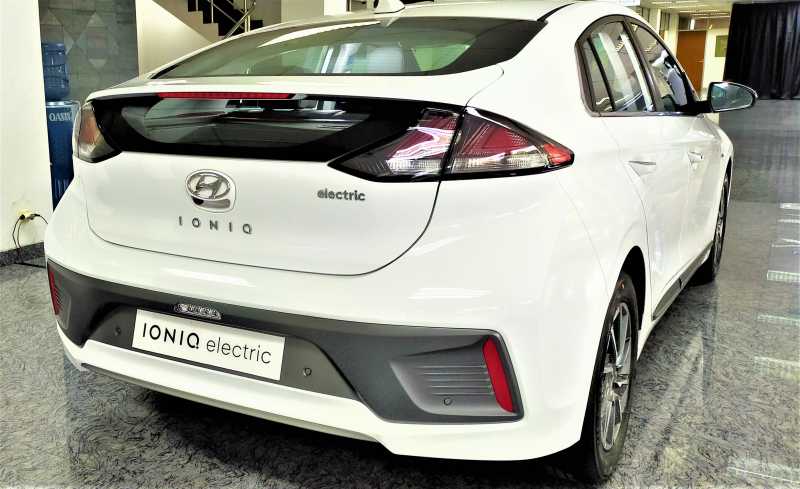 Raja Mobil Listrik di Indonesia di 2021 Jatuh Kepada... Raja Mobil Listrik di Indonesia di 2021 Jatuh Kepada...