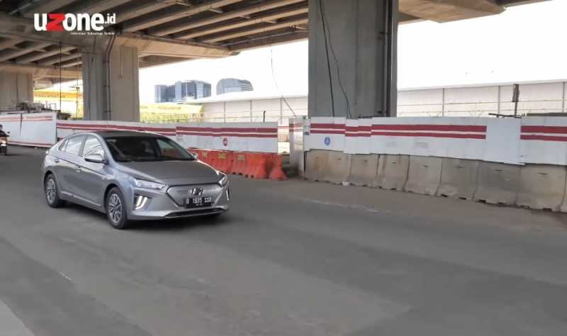 Test Drive Hyundai Ioniq, Sudah Saatnya Kita Pakai Mobil Listrik? Test Drive Hyundai Ioniq, Sudah Saatnya Kita Pakai Mobil Listrik?