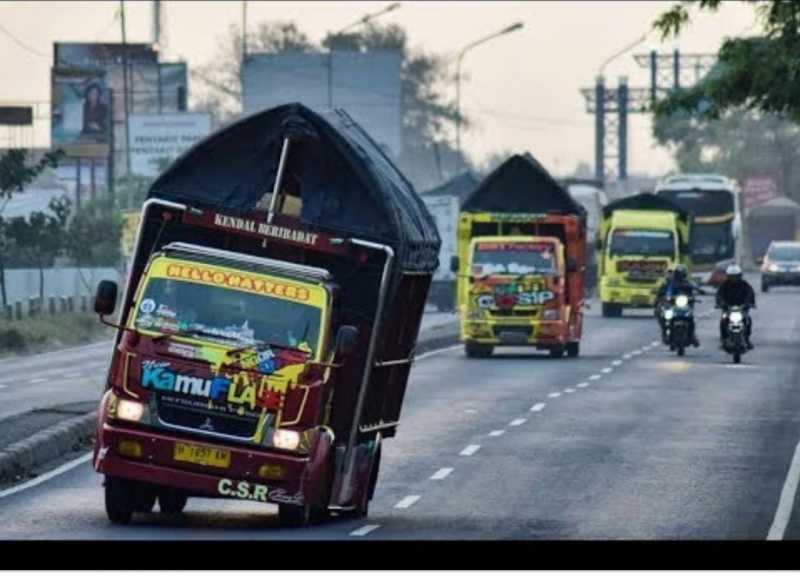 Viral Truk Oleng Challenge, Antara Hiburan dan Ancaman Maut