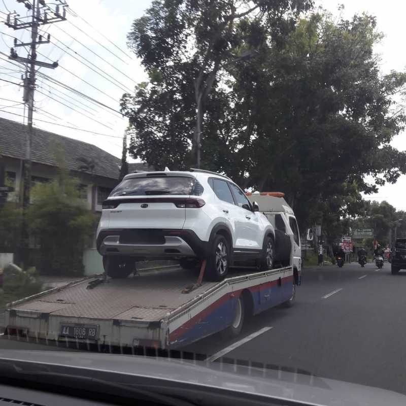 Spyshot Kia Sonet Dikirim ke Diler Yogyakarta Spyshot Kia Sonet Dikirim ke Diler Yogyakarta