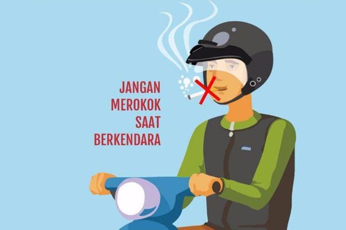 Nikmatnya Merokok Sambil Naik Motor