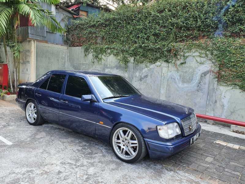 Review Mercedes-Benz Masterpiece E320 1996, Bekas (Masih) Berkelas? Review Mercedes-Benz Masterpiece E320 1996, Bekas (Masih) Berkelas?
