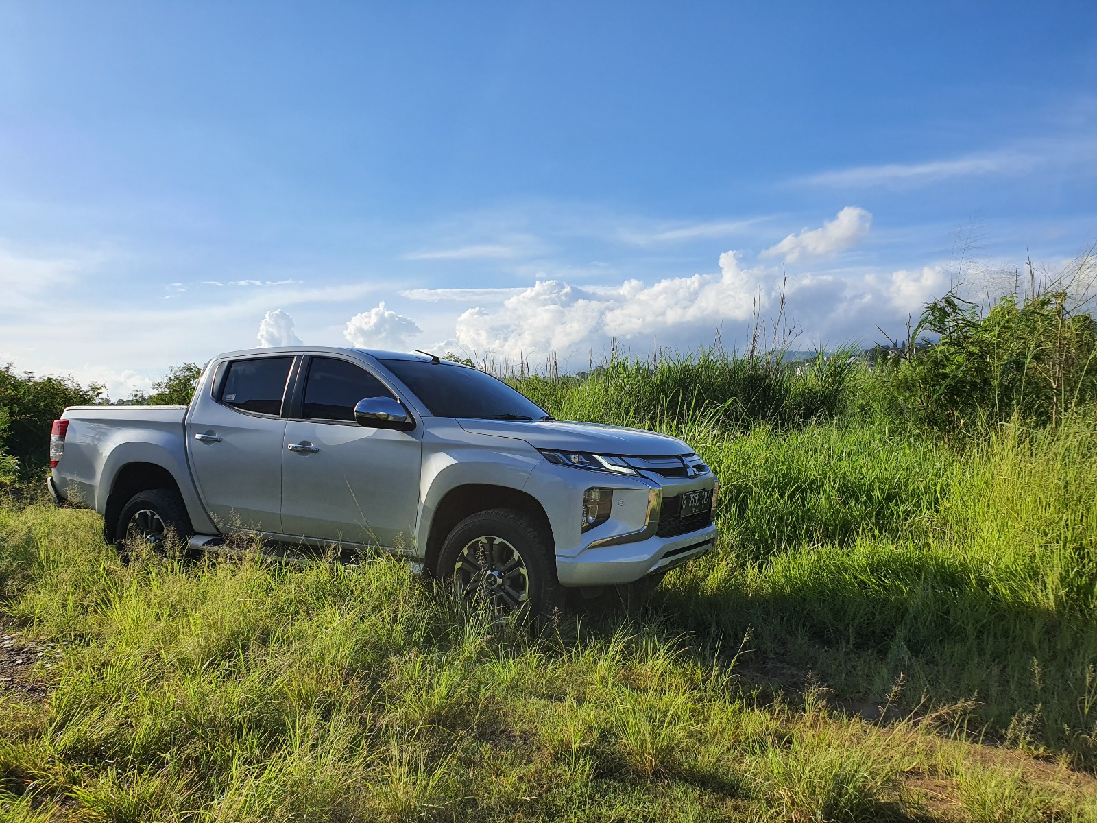 VIDEO Test Drive Mitsubishi New Triton, Terlalu Canggih Buat Offroad