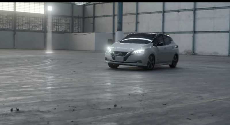 Nissan Leaf Dipakai Drifting? Bisa Ternyata! Nissan Leaf Dipakai Drifting? Bisa Ternyata!