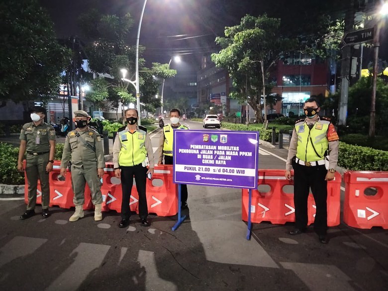 Tengah Malam Ini, Seluruh Pintu Keluar Masuk Jakarta Ditutup Tengah Malam Ini, Seluruh Pintu Keluar Masuk Jakarta Ditutup