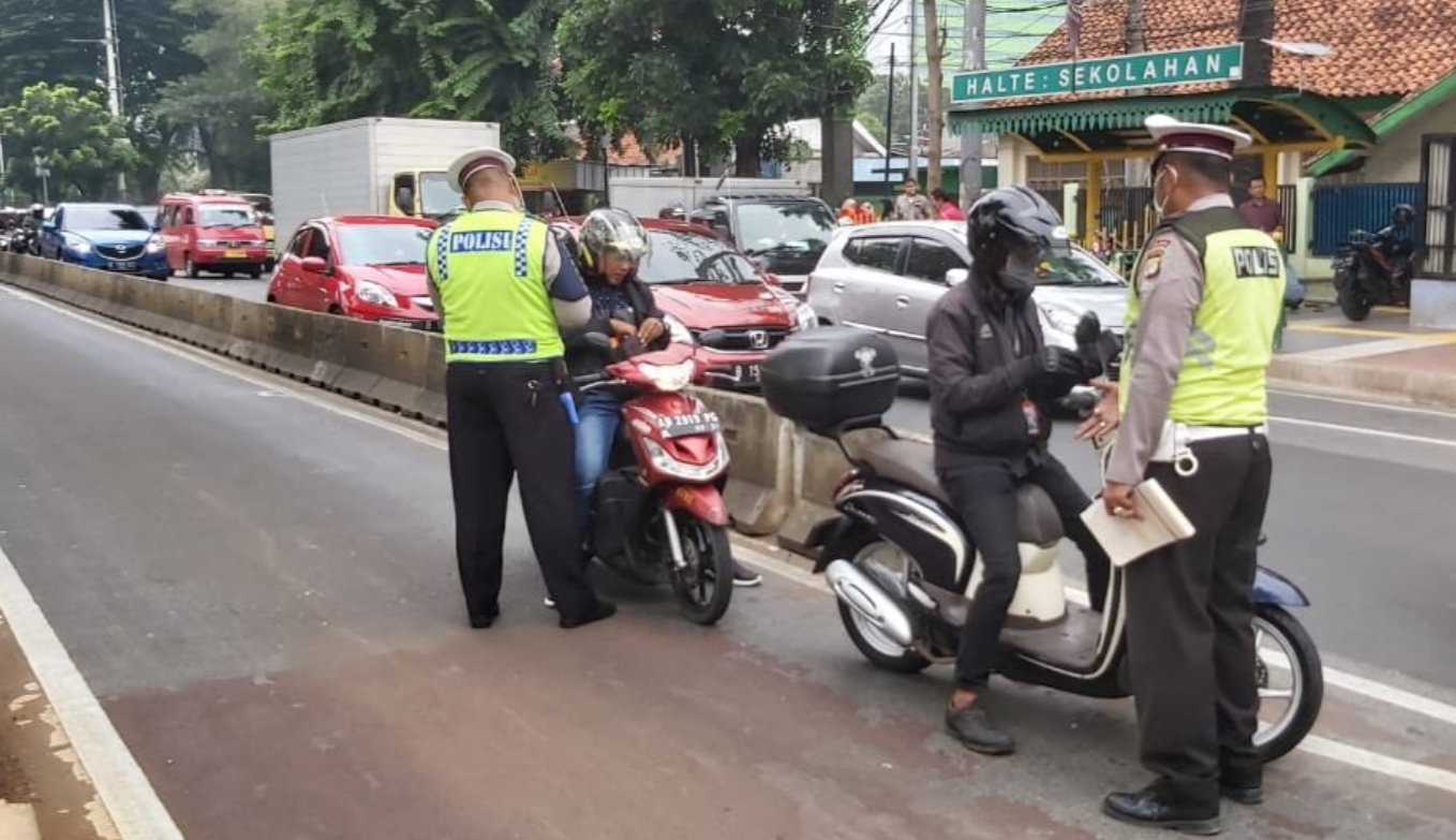 Tilang Elektronik (ETLE) Berlaku, Kenapa Tilang Manual Tetap Ada ?