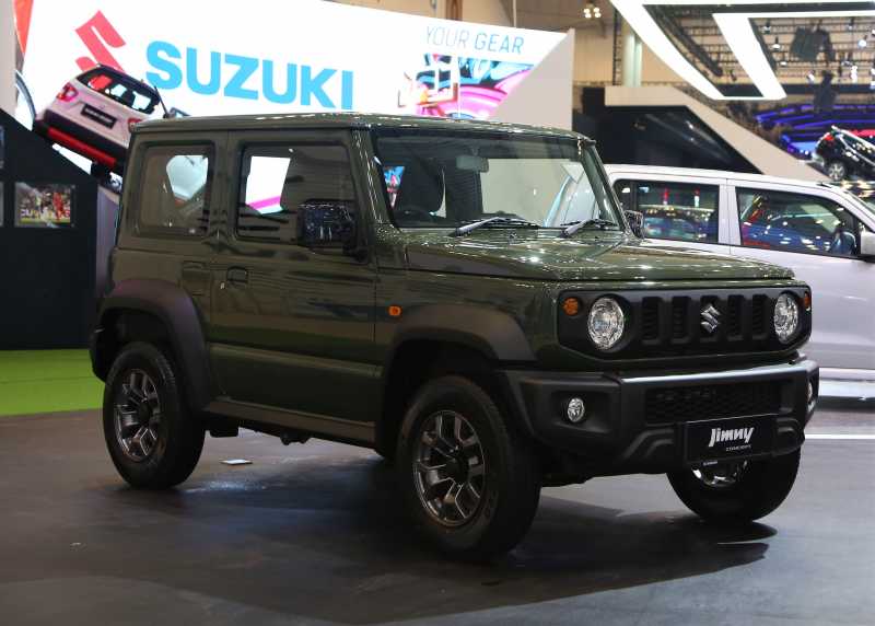 SUV Kompak Terlaris: "Mobil Ghaib" Suzuki Jimny Kalahkan Honda HR-V SUV Kompak Terlaris: "Mobil Ghaib" Suzuki Jimny Kalahkan Honda HR-V