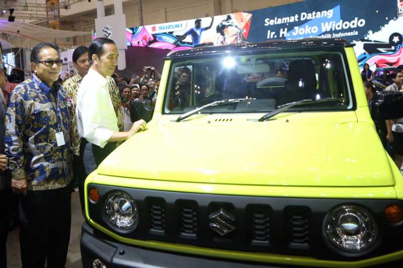GIIAS 2018: Dari Jimny Sampai Santa Fe, Ini Daftar Mobil Terbaiknya! GIIAS 2018: Dari Jimny Sampai Santa Fe, Ini Daftar Mobil Terbaiknya!