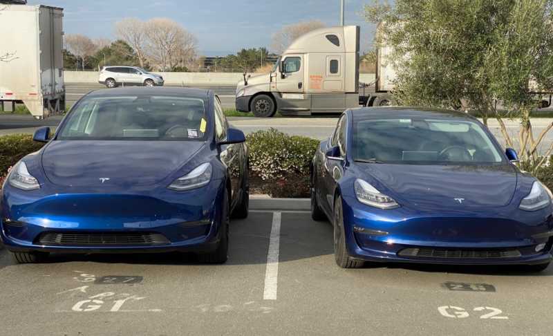 Tesla Model Y Pakai USB Type-C, Siap untuk Masa Depan