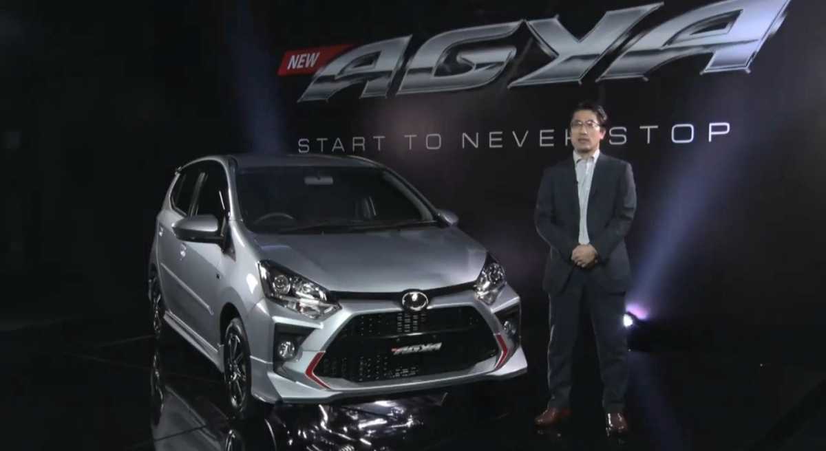 Toyota Agya Facelift Resmi Diluncurkan, Harga Naik Rp 500 Ribuan! Toyota Agya Facelift Resmi Diluncurkan, Harga Naik Rp 500 Ribuan!