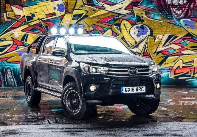 Setengah Abad Toyota Hilux dan Edisi Spesialnya