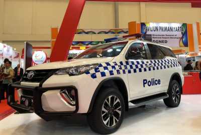 Ketika Fortuner jadi Mobil Polisi di Arab