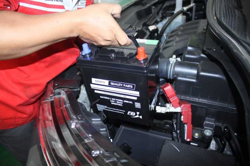 Ini Bahaya Copot Kabel Aki Saat Mobil Nganggur Lama di Garasi