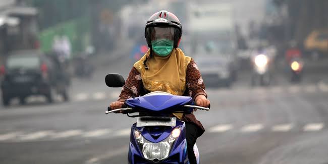 Hindari Potensi Bahaya Saat Riding di Musim Hujan