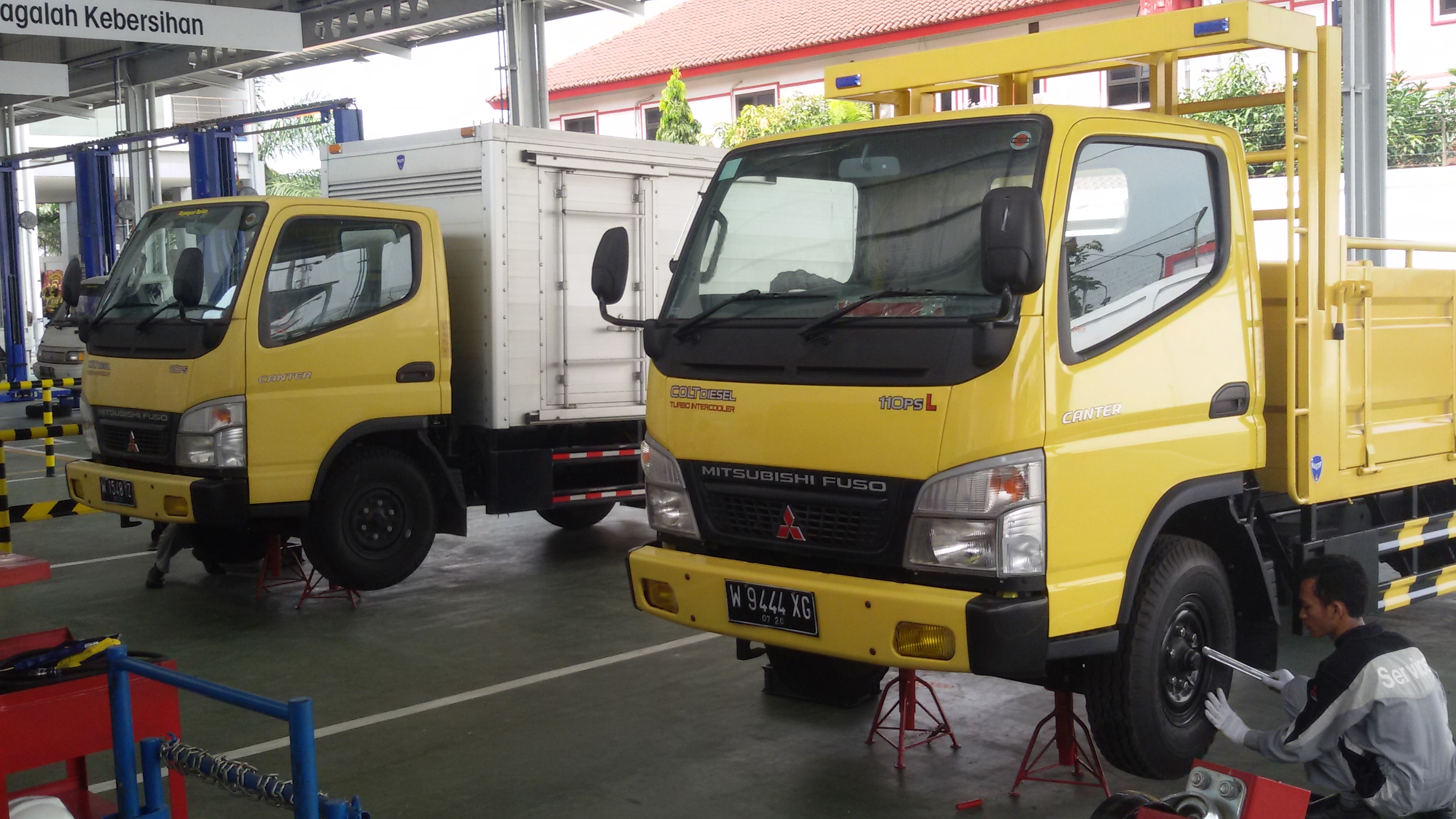 Fuso Tetap Buka Bengkel Resmi, Dukung Logistik Saat Lebaran