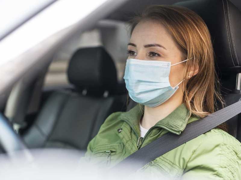 Kontroversi Pakai Masker di Dalam Mobil Kontroversi Pakai Masker di Dalam Mobil