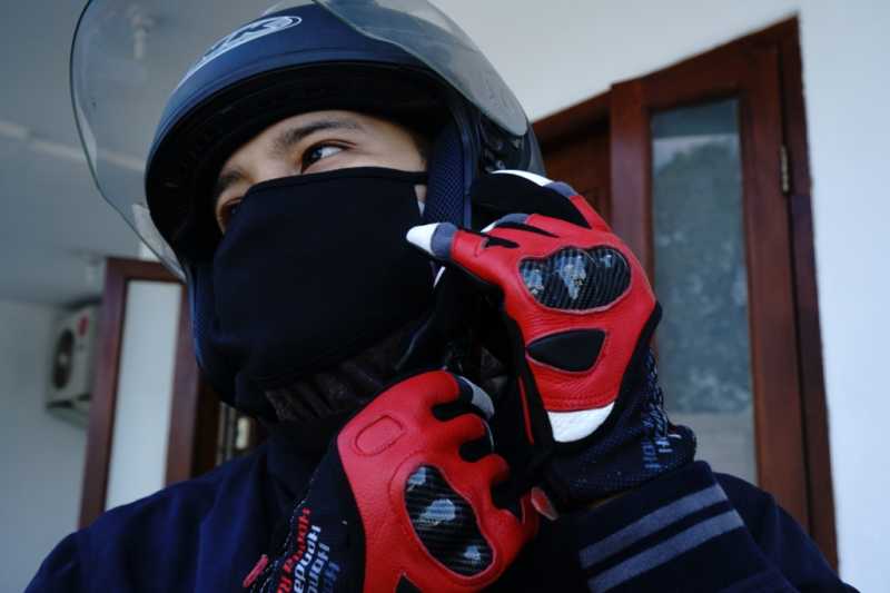 5 Piranti Penting Berkendara Aman dan Sehat 5 Piranti Penting Berkendara Aman dan Sehat