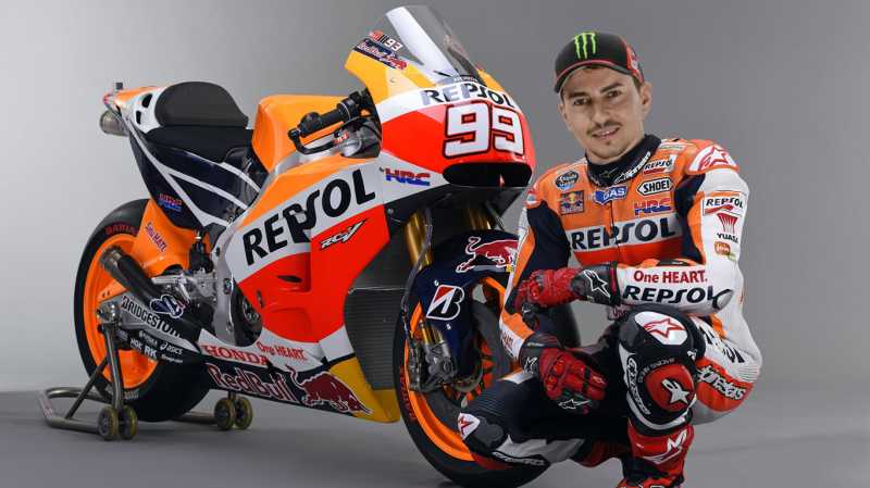 Jorge Lorenzo Menyerah: dari Ducati dan Honda, Cuma Yamaha yang Bisa Dijinakkan Jorge Lorenzo Menyerah: dari Ducati dan Honda, Cuma Yamaha yang Bisa Dijinakkan