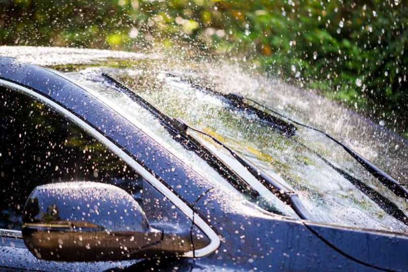 Cek Wiper Jelang Musim Hujan, Biar Tetap Bisa Berkendara Aman! Cek Wiper Jelang Musim Hujan, Biar Tetap Bisa Berkendara Aman!