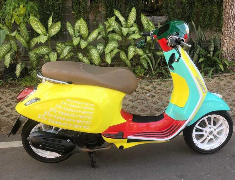 Vespa Primavera Sean Wotherspoon KW Dijual Cuma Rp45 Juta