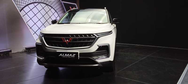 FOTO: Wuling Almaz Limited Edition, Cuma 100 Unit di RI