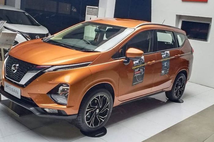 Nissan Jual Livina Cross, Kembarannya Xpander Cross? Nissan Jual Livina Cross, Kembarannya Xpander Cross?